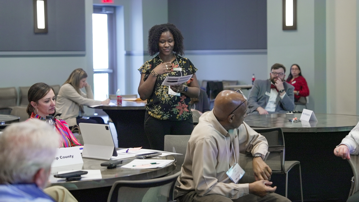 Monica Robinson, executive director of Crisp County Community Council, speaks at the recent PROPEL workshop.