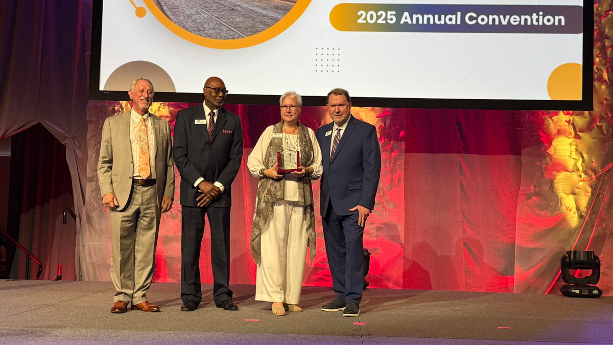 Mara Shaw Warrington inducted into Hall of Fame for local government