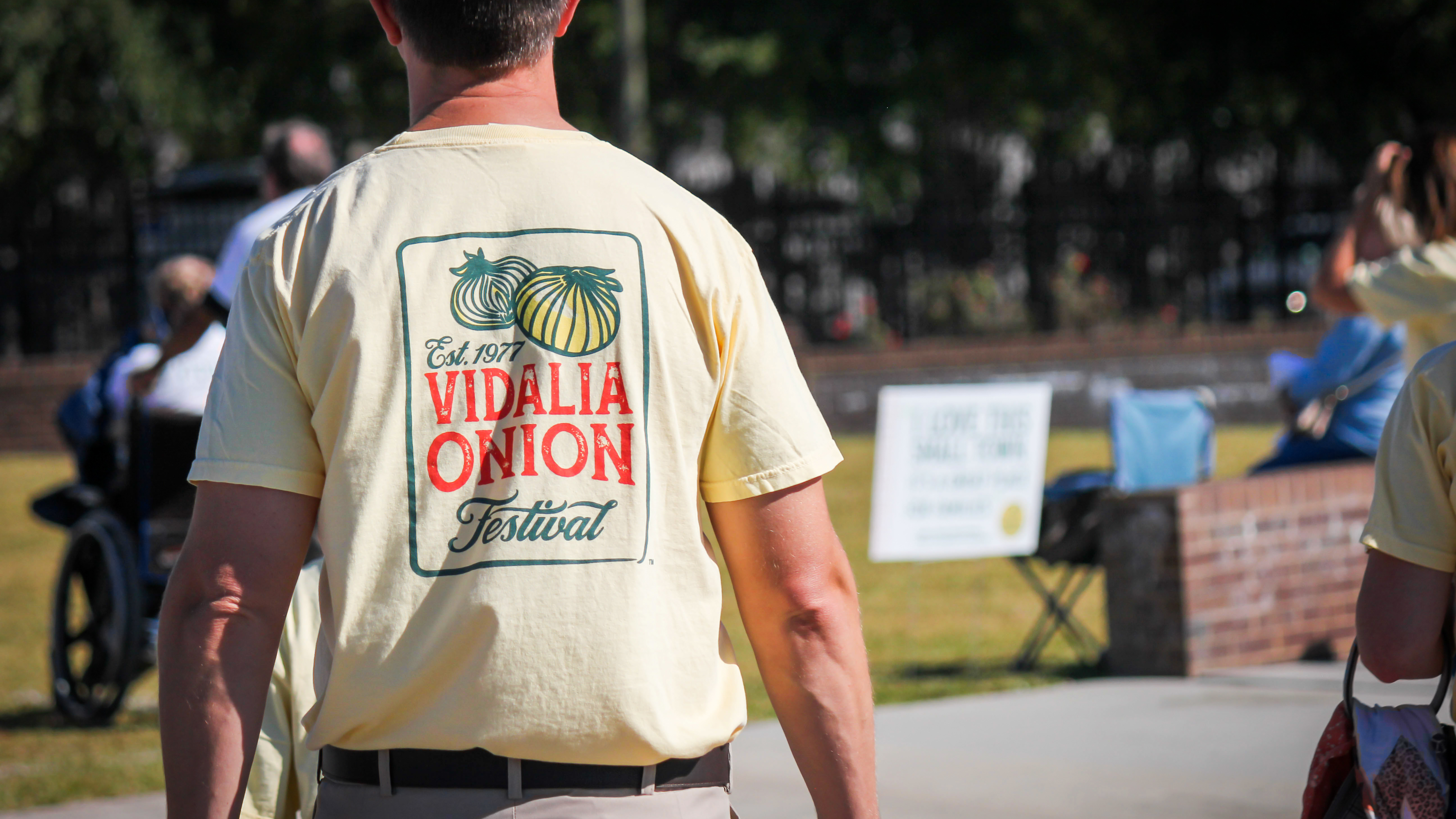 Person wearing a shirt branded for Vidalia